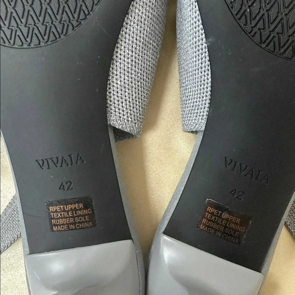 Vivaia Addison Pointed-Toe Slingback Sandals Women 's Size 42